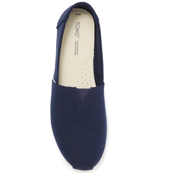 Toms Canvas Flats - Picture 15 of 16